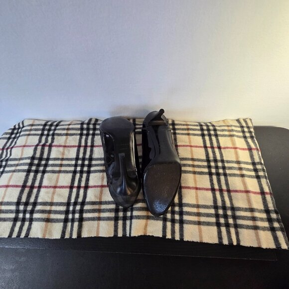 Burberry Black Patent Leather Stiletto Pumps - Size 38.5 - Picture 7 of 9